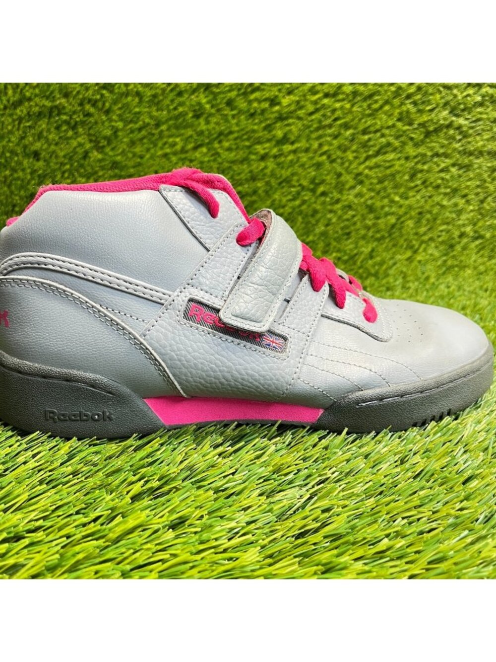Reebok Club C 85 Girls Size 6Y Gray Pink Athletic Leather Walking Shoes Sneakers